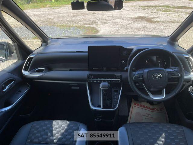 Toyota VOXY 2025-01 8746705-7