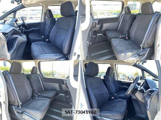 Toyota VOXY 2014-04 8746722-7