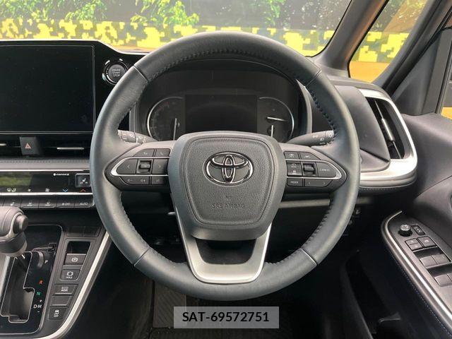 Toyota VOXY 2024-10 8746700-11