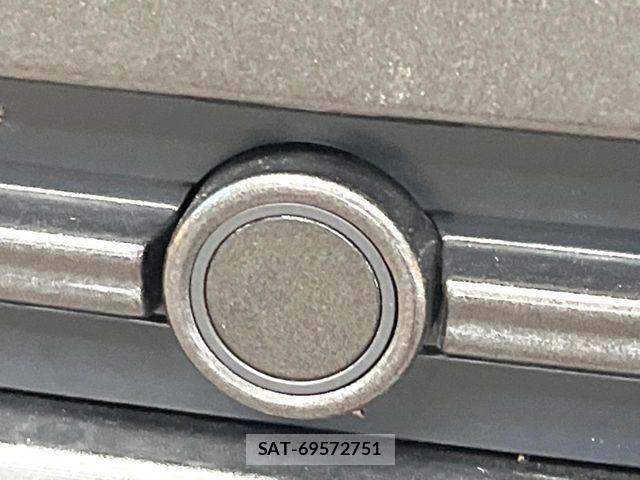 Toyota VOXY 2024-10 8746700-6