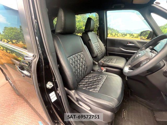 Toyota VOXY 2024-10 8746700-7