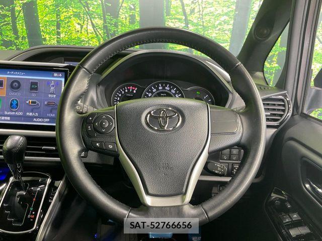 Toyota VOXY 2021-11 8746711-11