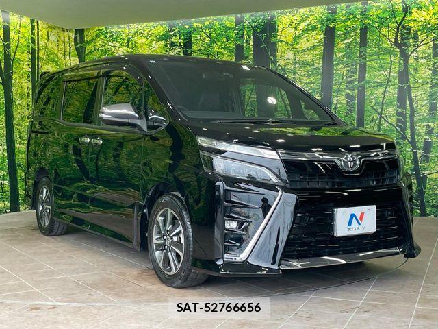 Toyota VOXY 2021-11 8746711-16