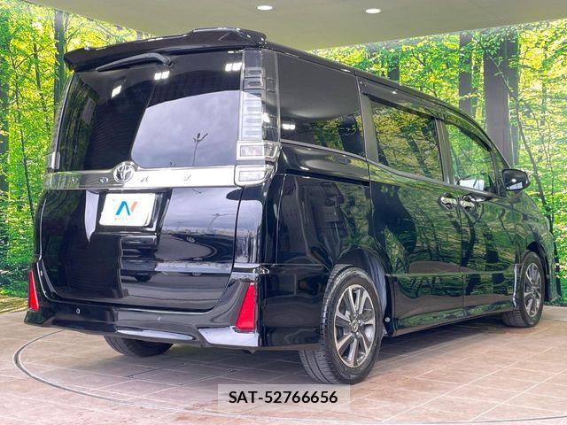 Toyota VOXY 2021-11 8746711-17