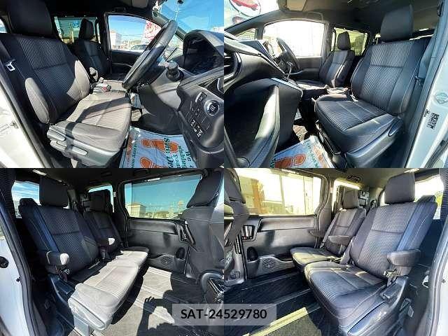 Toyota VOXY 2018-05 8746718-5