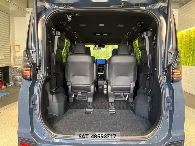 Toyota VOXY 2024-03 8746702-10
