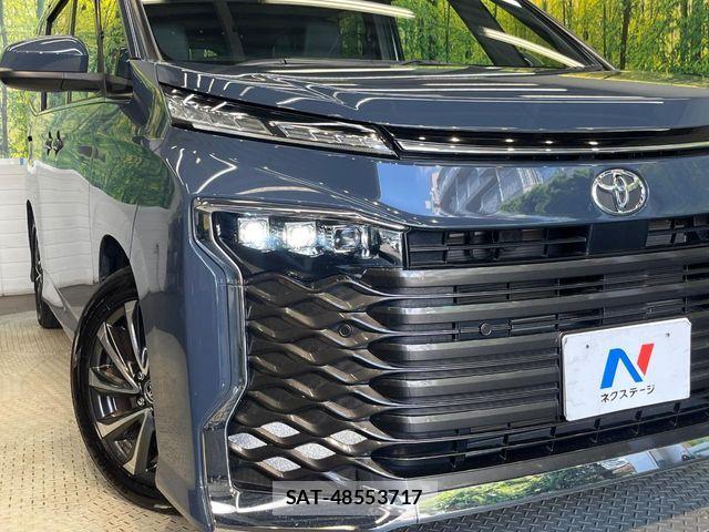 Toyota VOXY 2024-03 8746702-12