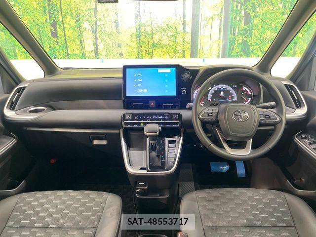 Toyota VOXY 2024-03 8746702-1