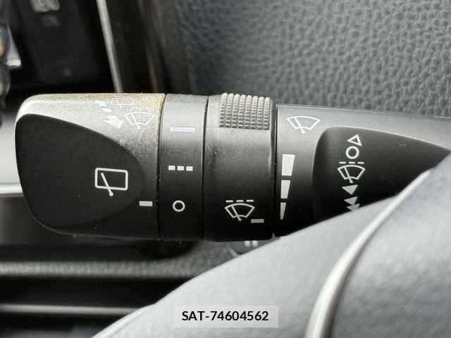 Toyota VOXY 2017-01 8746717-17
