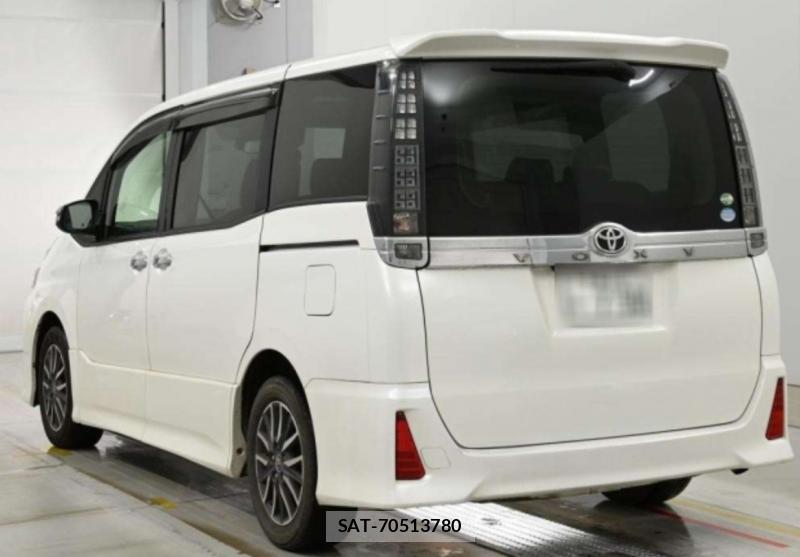 Toyota VOXY 2016-06 8726207-4
