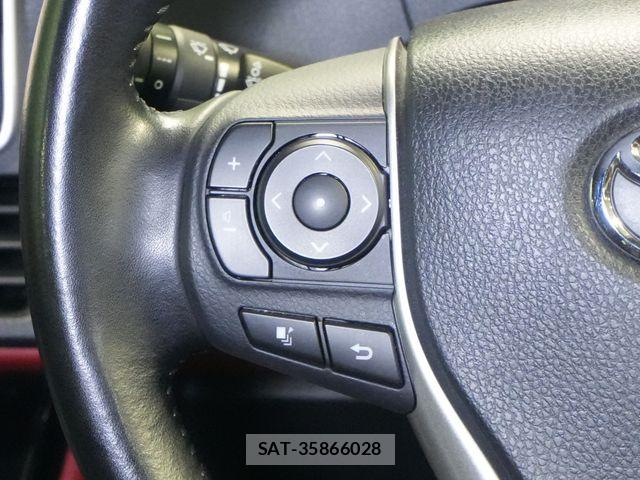 Toyota VOXY 2017-07 8746715-10