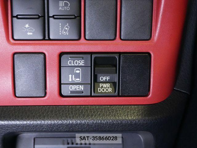 Toyota VOXY 2017-07 8746715-16