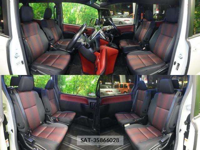 Toyota VOXY 2017-07 8746715-2