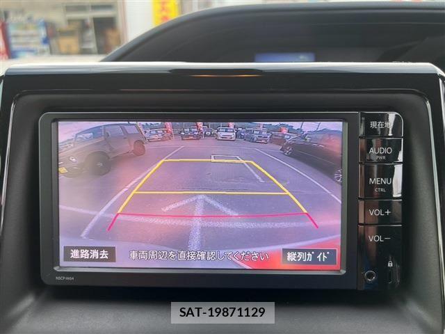 Toyota VOXY 2016-04 8746726-13