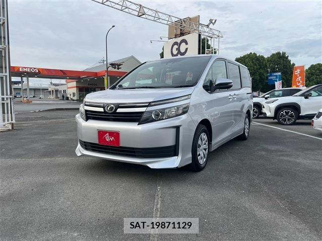 Toyota VOXY 2016-04 8746726-1