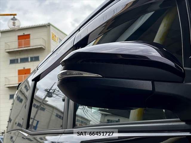 Toyota VOXY 2017-01 8746712-28