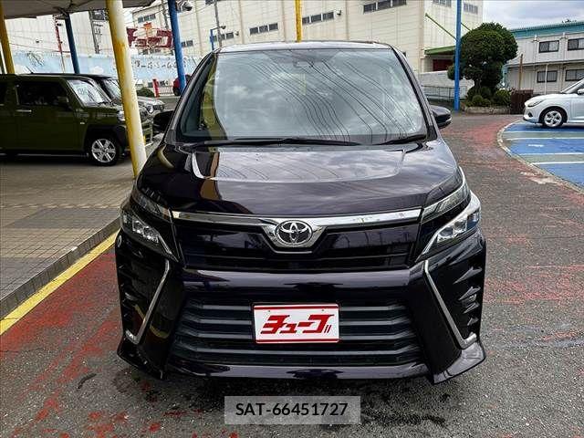 Toyota VOXY 2017-01 8746712-3