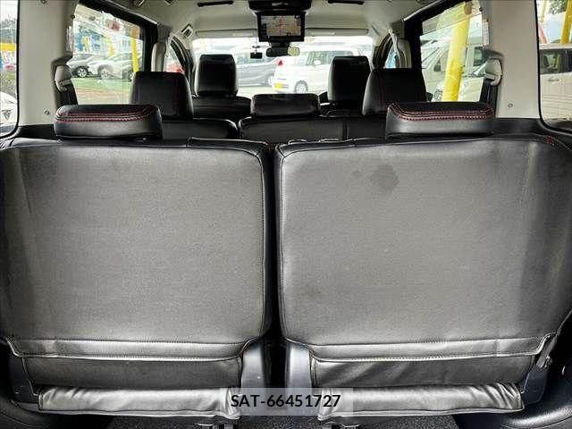 Toyota VOXY 2017-01 8746712-8
