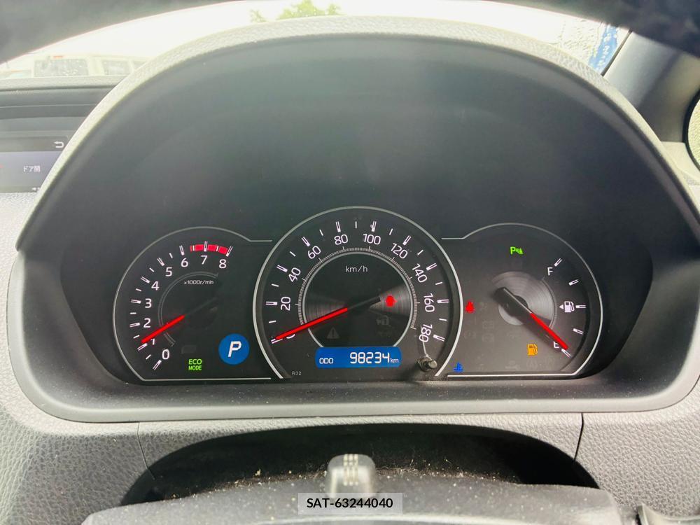 Toyota VOXY 2019-10 8468818-15