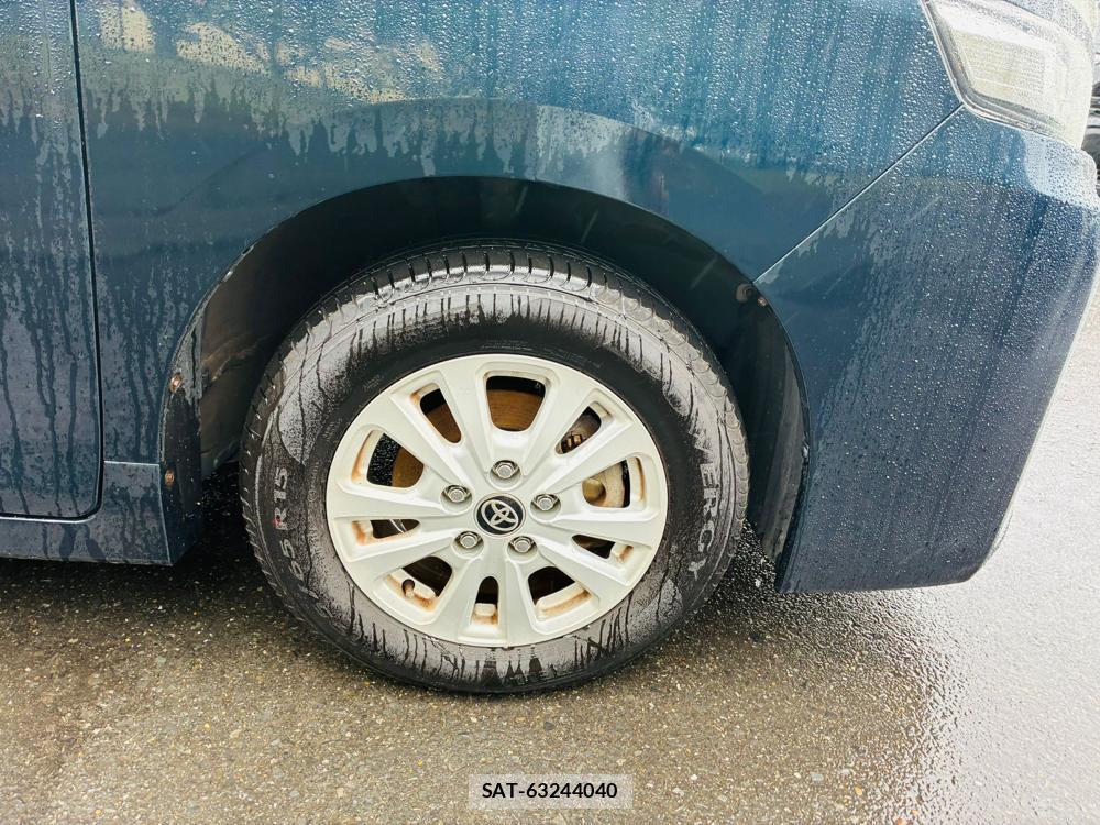 Toyota VOXY 2019-10 8468818-28