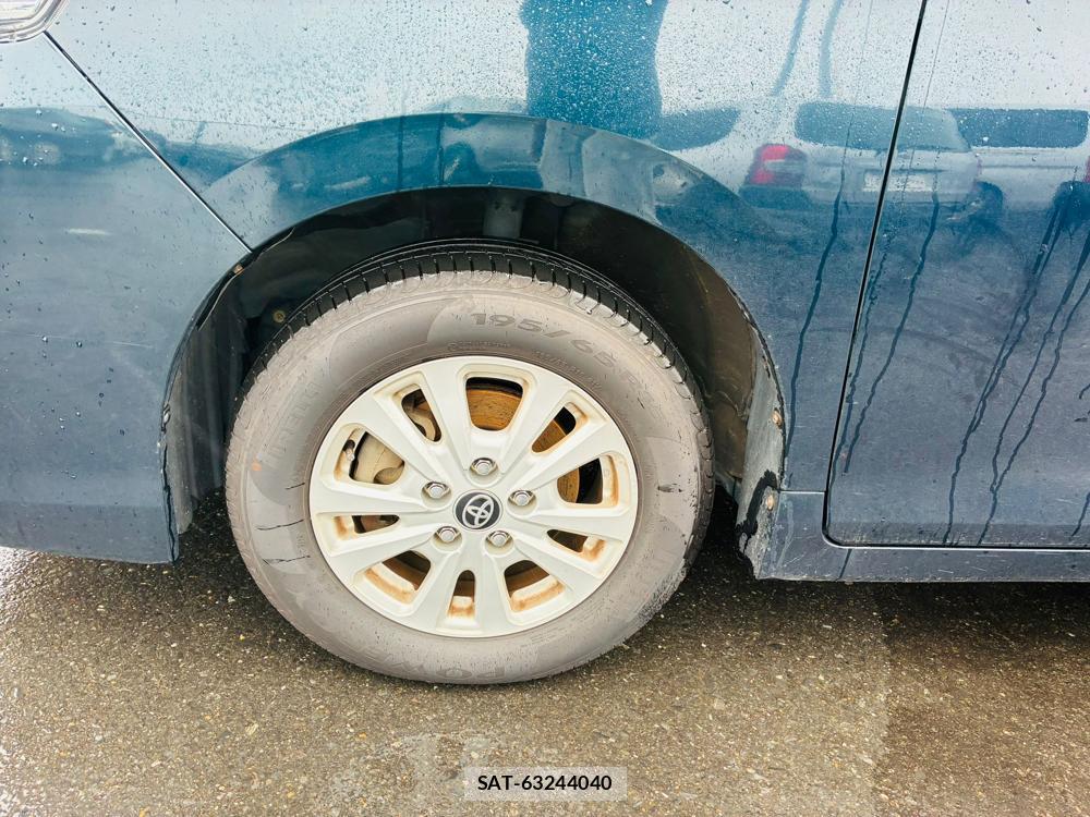 Toyota VOXY 2019-10 8468818-29