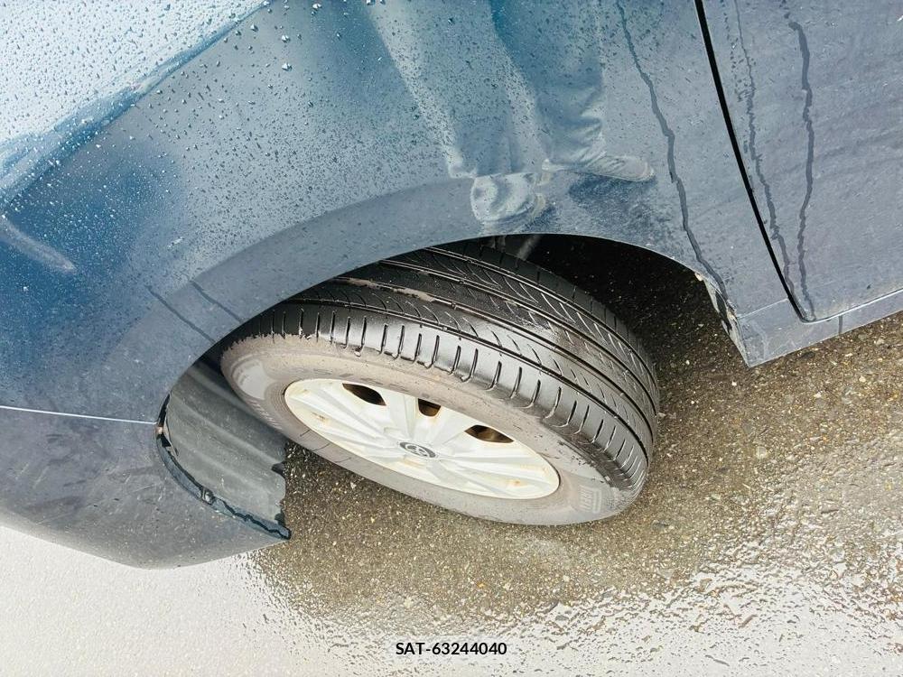 Toyota VOXY 2019-10 8468818-31