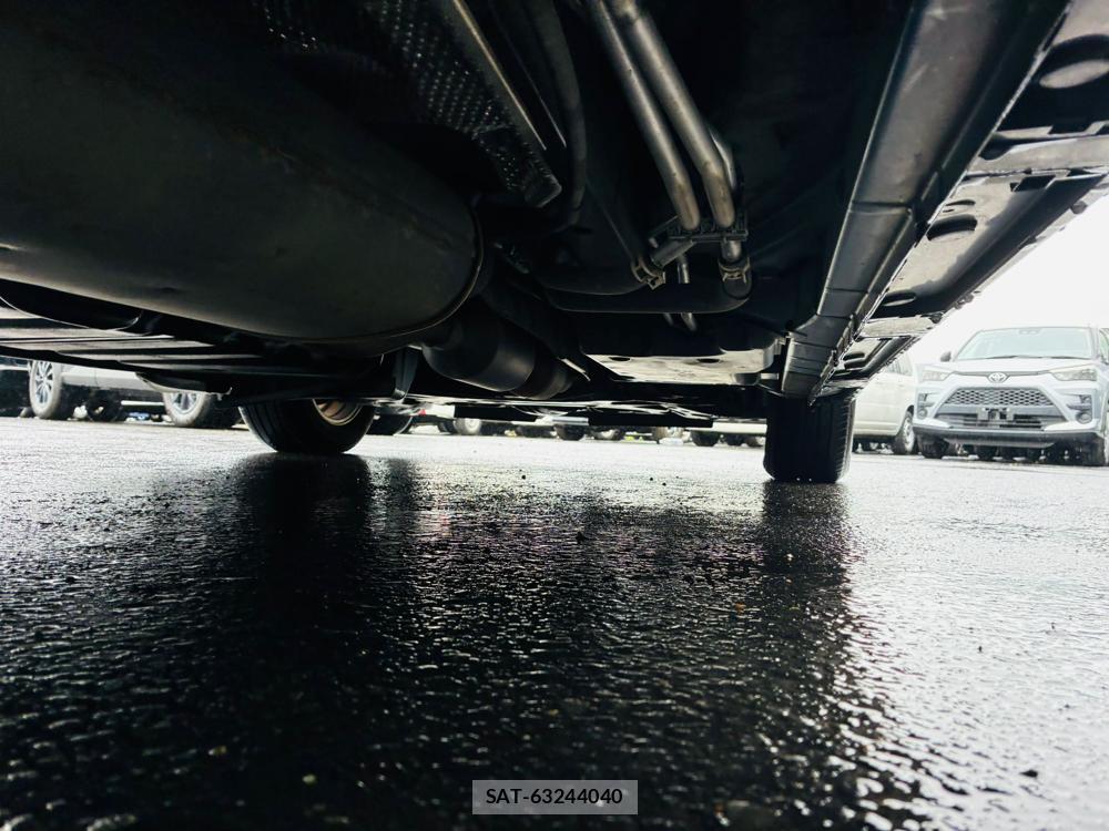Toyota VOXY 2019-10 8468818-37