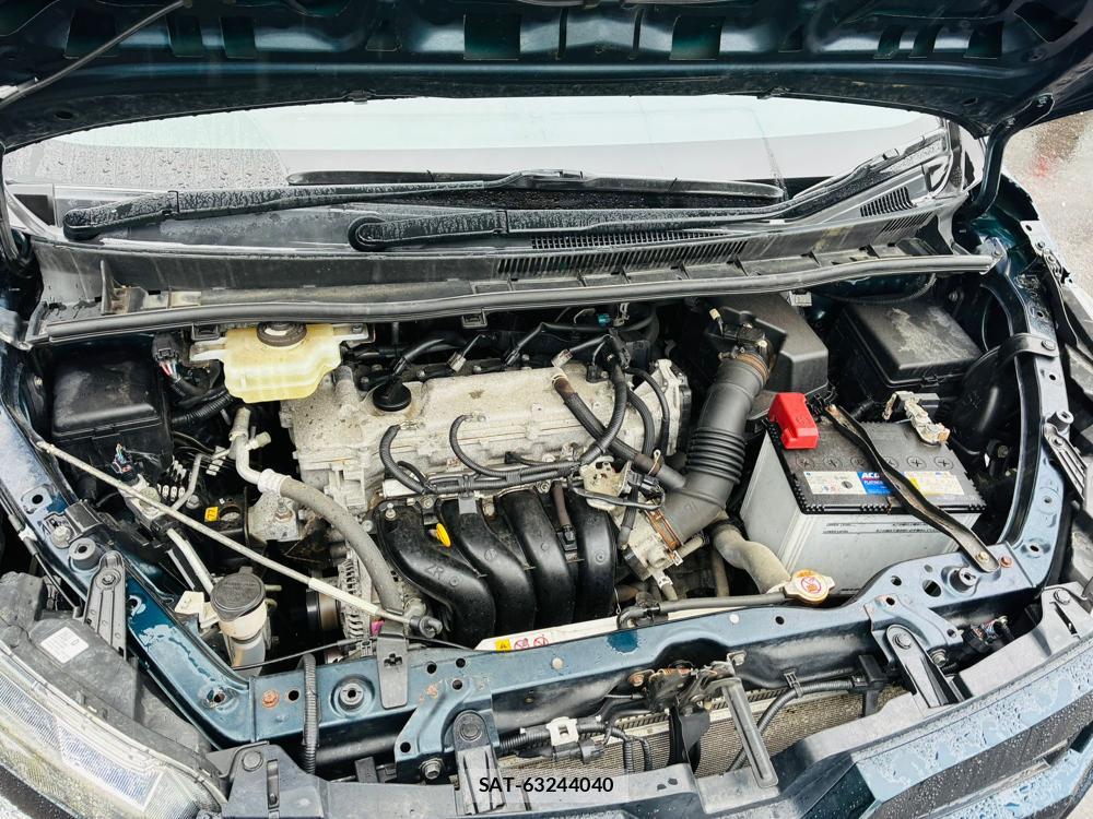 Toyota VOXY 2019-10 8468818-38
