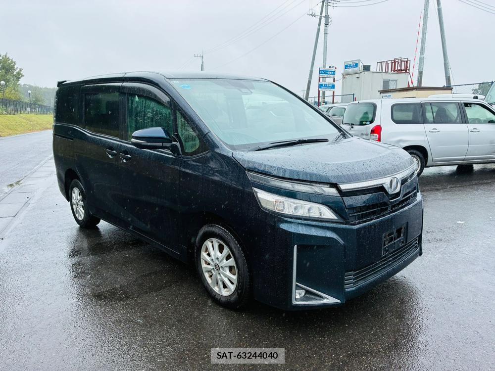 Toyota VOXY 2019-10 8468818-6