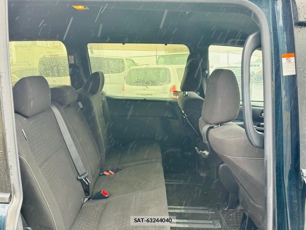 Toyota VOXY 2019-10 8468818-8