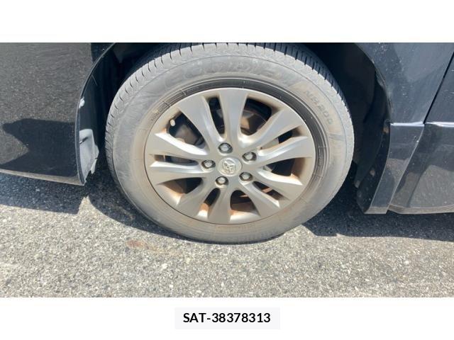 Toyota VOXY 2012-02 8746743-14