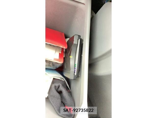 Toyota VOXY 2005-09 8746748-16