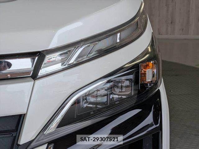 Toyota VOXY 2018-03 8746723-22