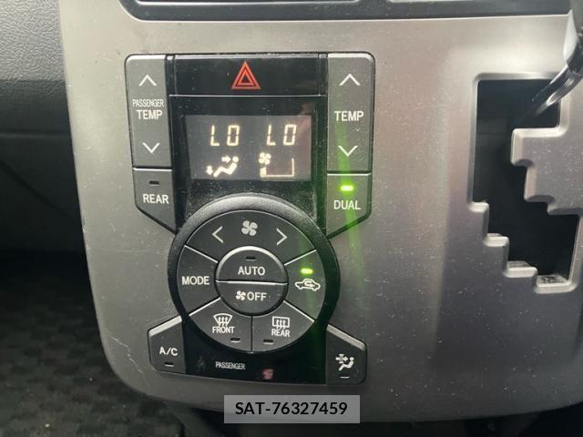 Toyota VOXY 2009-09 8746752-20