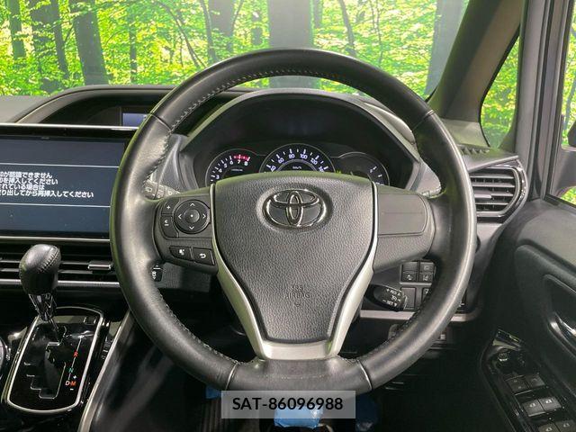 Toyota VOXY 2018-09 8746710-10
