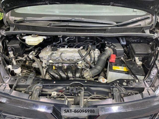 Toyota VOXY 2018-09 8746710-18