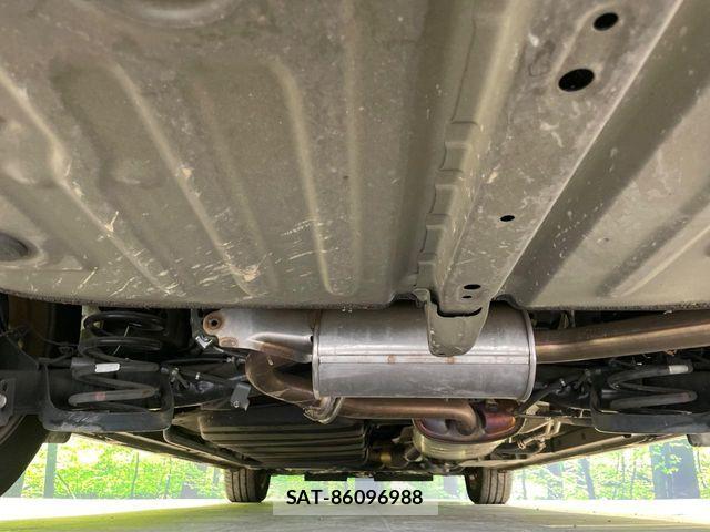 Toyota VOXY 2018-09 8746710-19