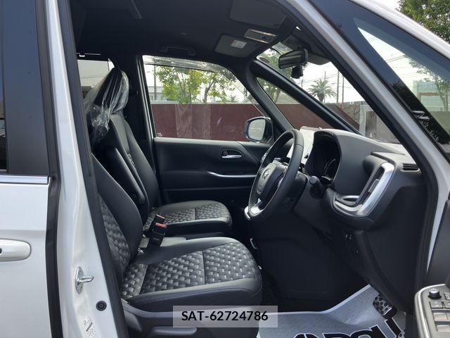 Toyota VOXY 2023-11 8746691-9