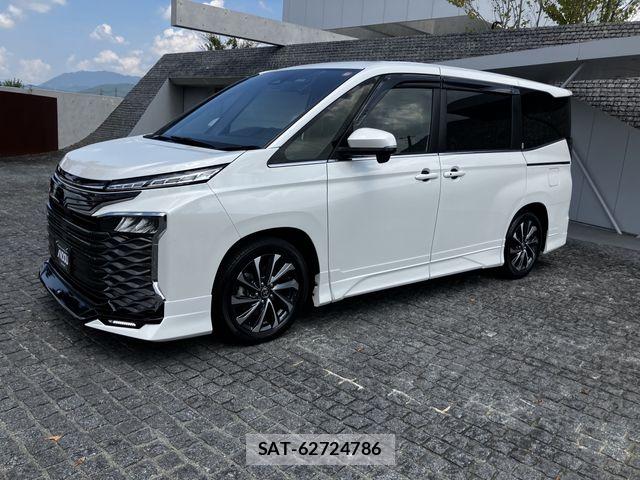 Toyota VOXY 2023-11 8746691-1