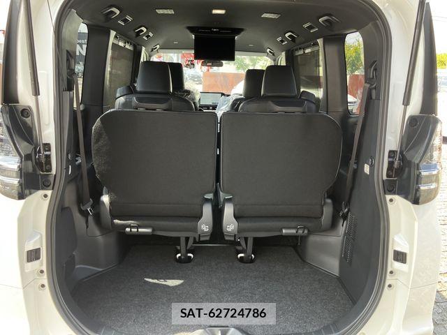 Toyota VOXY 2023-11 8746691-25