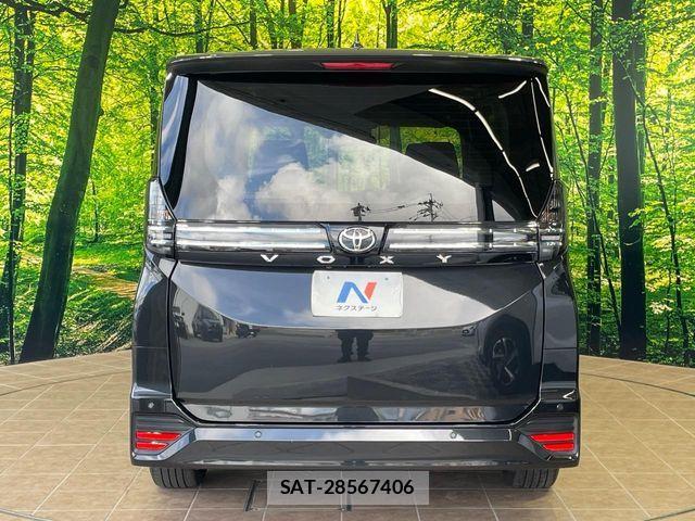 Toyota VOXY 2023-06 8746699-16