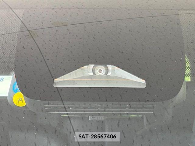 Toyota VOXY 2023-06 8746699-7