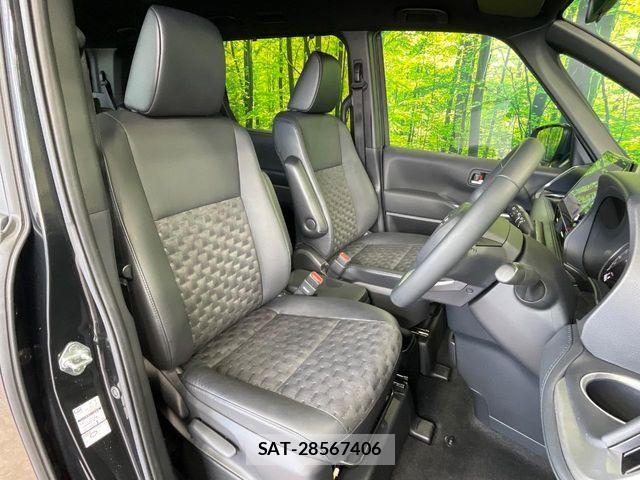 Toyota VOXY 2023-06 8746699-8