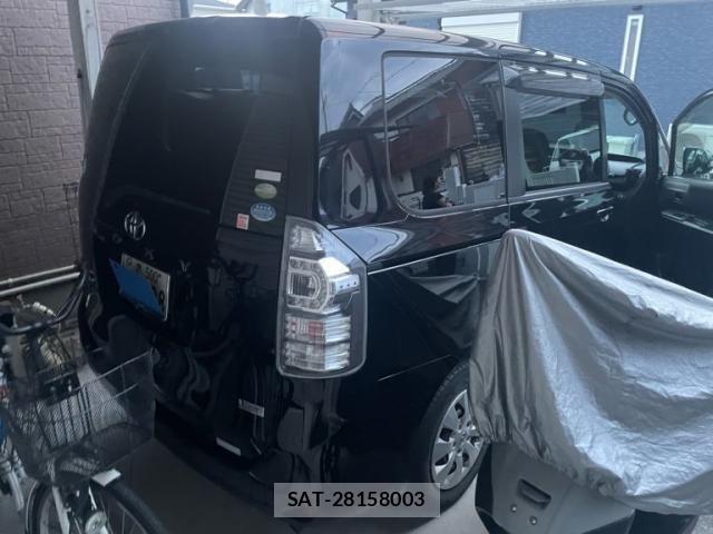 Toyota VOXY 2011-10 8746744-1