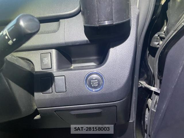 Toyota VOXY 2011-10 8746744-4