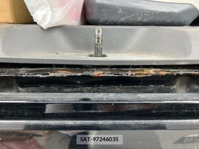 Toyota VOXY 2009-03 8746750-11