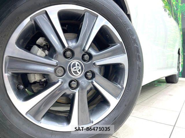 Toyota VOXY 2021-08 8746708-14