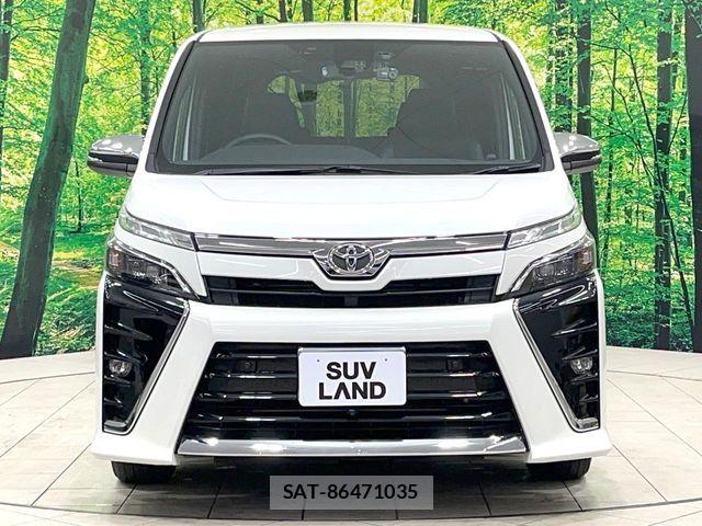 Toyota VOXY 2021-08 8746708-15
