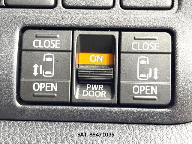 Toyota VOXY 2021-08 8746708-5