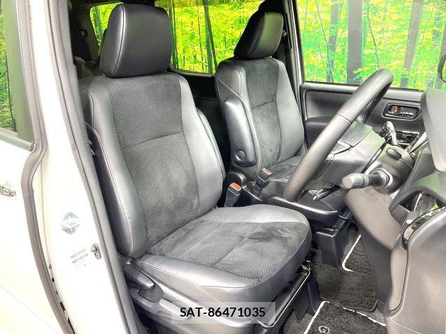 Toyota VOXY 2021-08 8746708-8